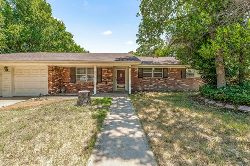 1351 N Rose Dr, Stephenville, TX, 76401-2325 | Card Image