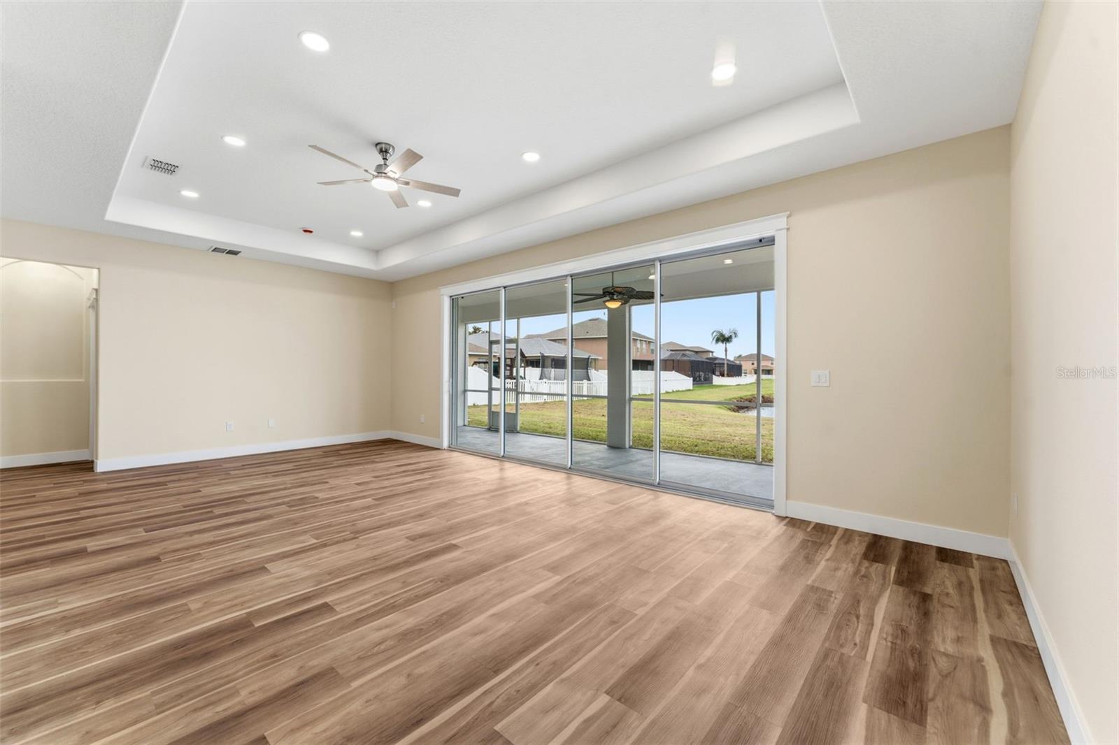 Residential in RIVERVIEW 4