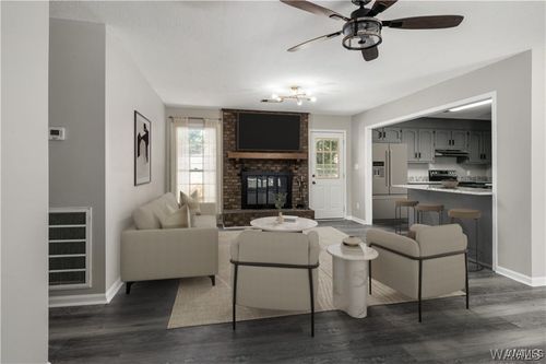 11095 Longbow Dr, Tuscaloosa, AL, 35405-8916 | Card Image