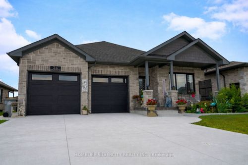 24 Winchester Cres, Listowel, ON, N4W0J8 | Card Image
