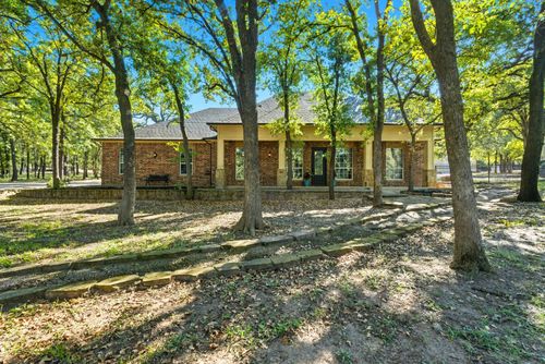 119 Forest Creek Cir, Weatherford, TX, 76088-7634 | Card Image