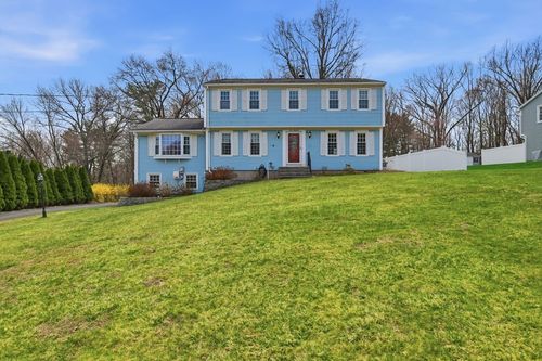 100 Beacon Hill Rd, West Springfield, MA, 01089-1935 | Card Image