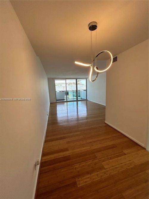 ph23-1200 West Ave, Miami Beach, FL, 33139-4377 | Card Image