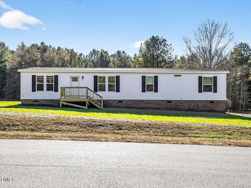 133 Sandy Plains Ln, Henderson, NC, 27537-4562 | Card Image