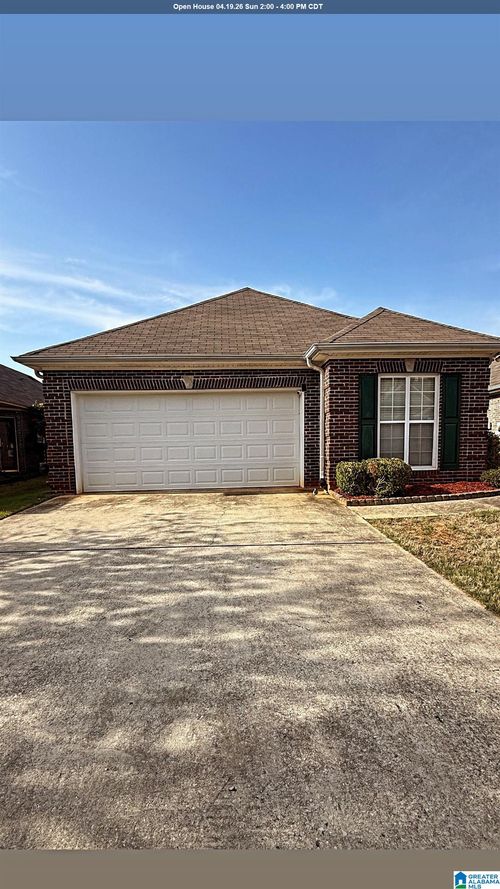 4821 Longmeadow Ln, BESSEMER, AL, 35022-7011 | Card Image