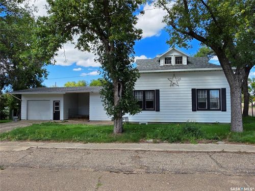 304 Leonard St, Herbert, SK, S0H0C6 | Card Image