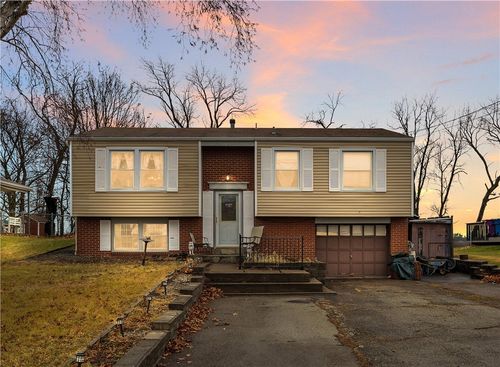 144 Alcan Dr, Pittsburgh, PA, 15239-2361 | Card Image