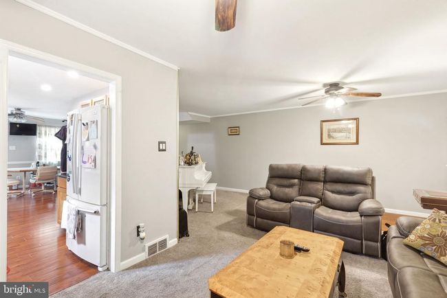 821 6 Th Ave, Home with 3 bedrooms, 3 bathrooms and null parking in FOLSOM PA | Image 9