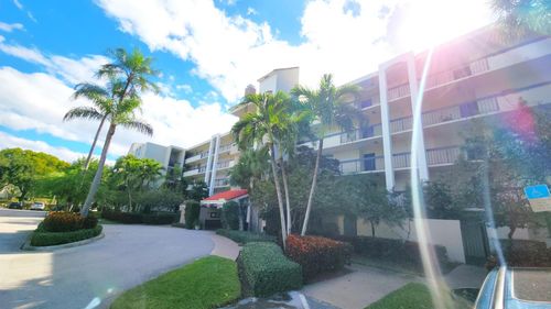 apt-f109-950 Lavers Cir, Delray Beach, FL, 33444-7836 | Card Image