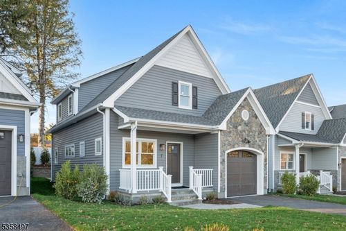 4 Birdie Ln, Boonton Twp, NJ, 07005-2273 | Card Image