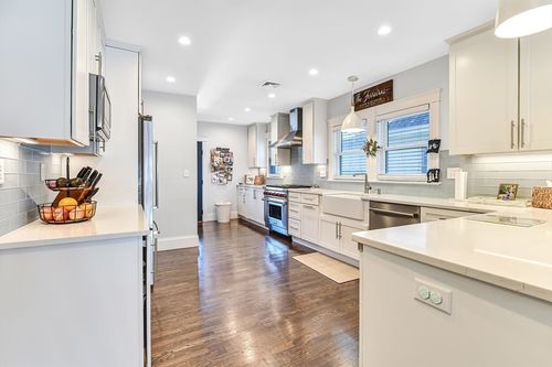 2-58 Metropolitan Ave, Boston, MA, 02131-4120 | Card Image