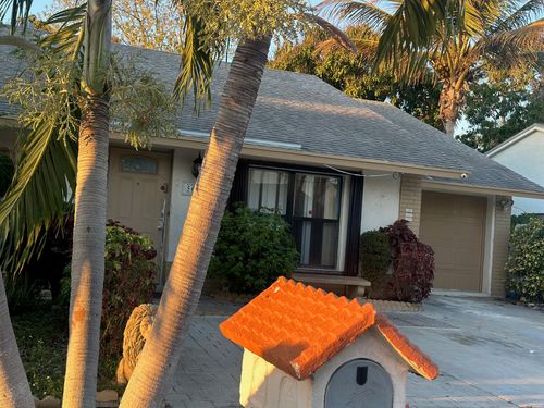 5654 Ithaca Cir E, Lake Worth, FL, 33463-1555 | Card Image