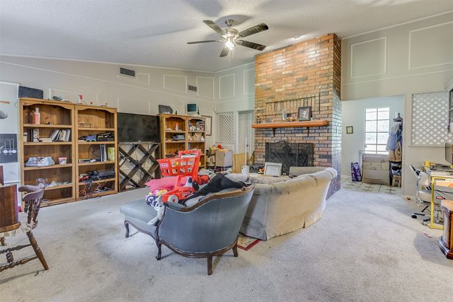 202 Pecan Creek St, House other with 3 bedrooms, 2 bathrooms and null parking in Red Oak TX | Image 4