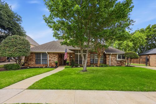1900 Glenbrook Ct, Bedford, TX, 76021-3540 | Card Image