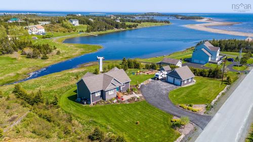 124 Spruce Crt, Three Fathom Harbour, NS, B0J2L0 | Card Image