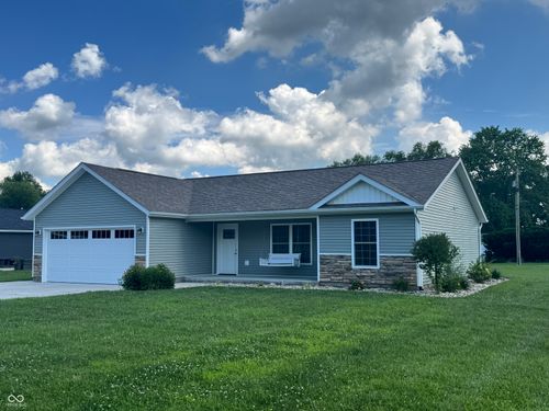63 Sw Wrenn Pkwy, Greensburg, IN, 47240-7800 | Card Image