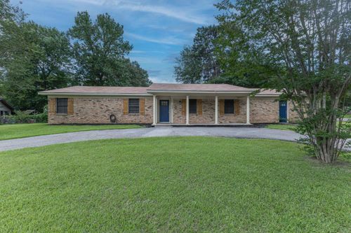 400 Dellbrook Dr, Longview, TX, 75604-1725 | Card Image