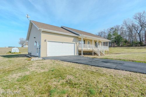 2008 Bessie Slaton Rd, Dandridge, TN, 37725-4416 | Card Image