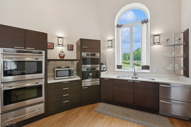 27 Mare Haven Ct, House other with 5 bedrooms, 4 bathrooms and null parking in North Brunswick NJ | Image 12