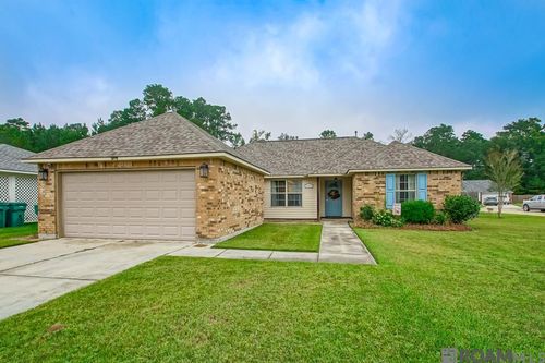 12943 Hazlewood Dr, Denham Springs, LA, 70726-6590 | Card Image