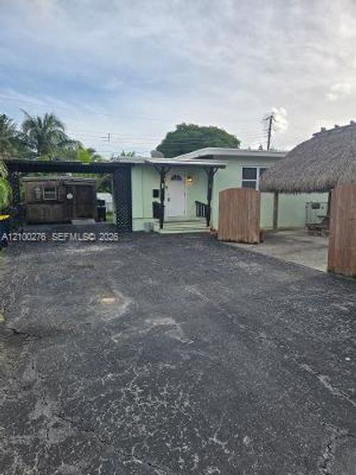 rear-14 Se 14th St, Dania Beach, FL, 33004 | Card Image