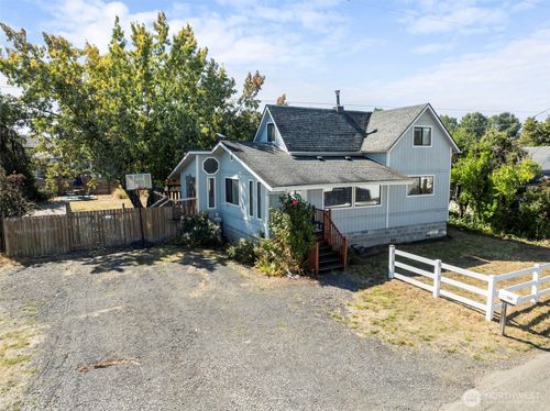 1261 Sw Elzina St, Chehalis, WA, 98532-1120 | Card Image