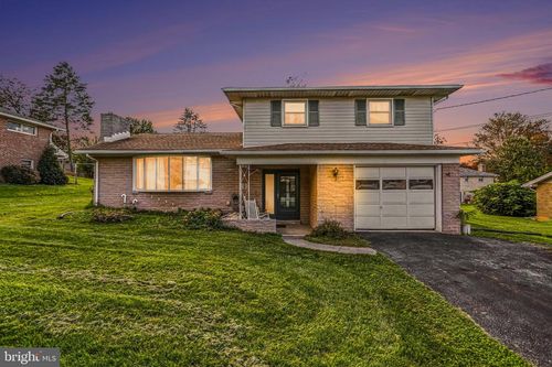 1371 Norton Rd, Steelton, PA, 17113-1014 | Card Image