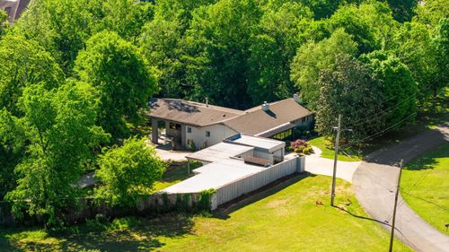 565 Hillcrest Cir, Etowah, TN, 37331-1731 | Card Image