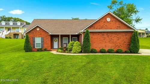 852 Isabell Drive, Dandridge, TN, 37725 | Card Image
