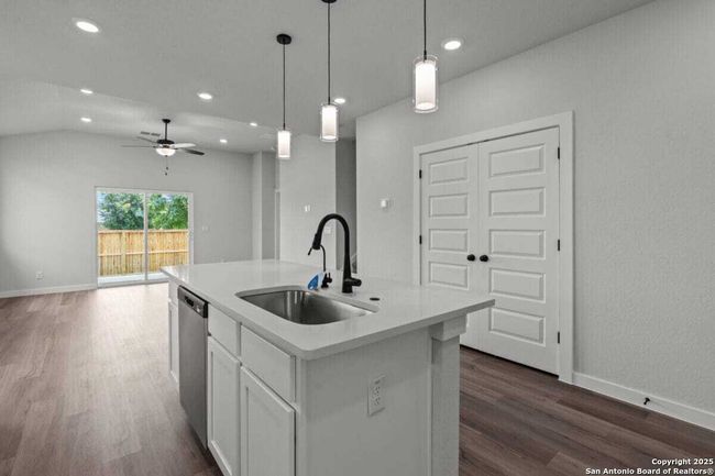 1932 Split Rock Rd, House other with 4 bedrooms, 4 bathrooms and null parking in New Braunfels TX | Image 11