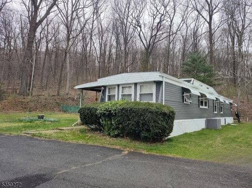 45 Back St, Oxford, NJ, 07863-3606 | Card Image