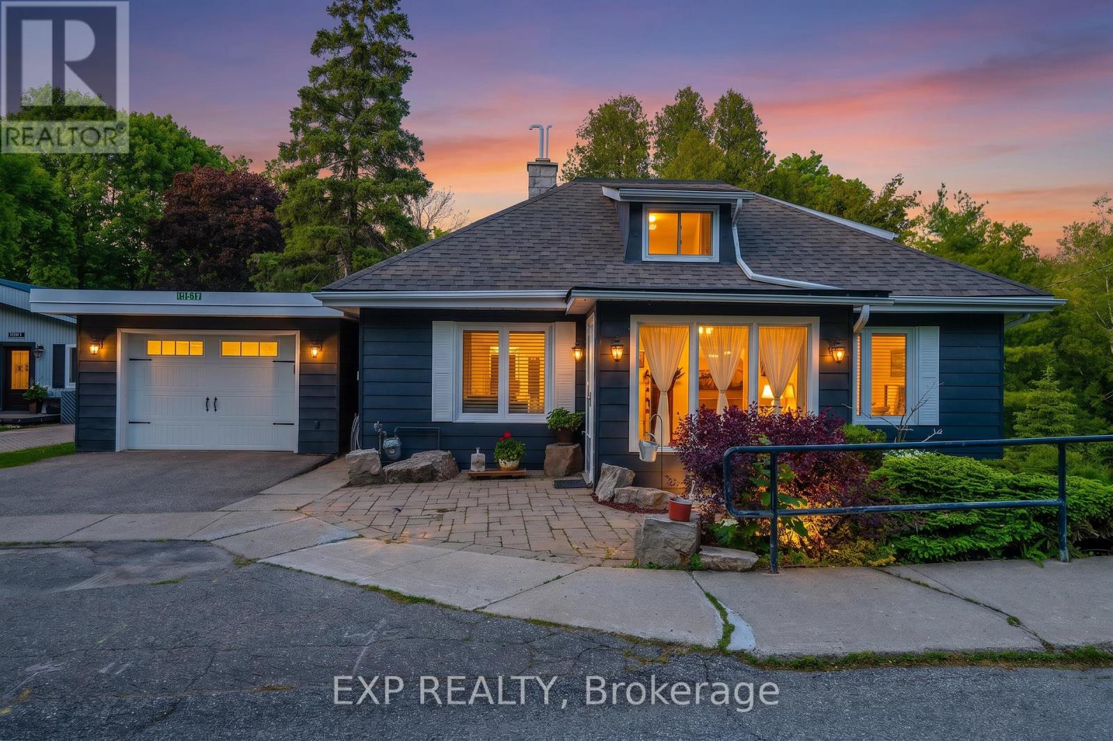 Residential in Caledon (Alton)