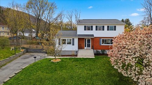 42 Rende Dr, Beacon, NY, 12508-4120 | Card Image