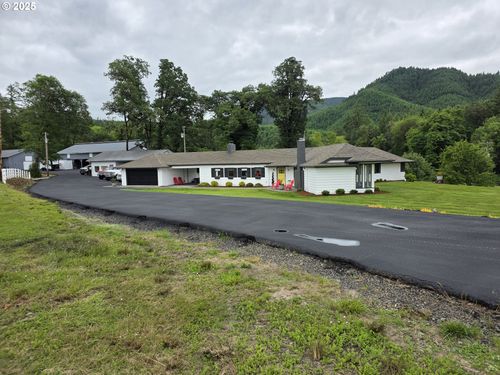 4340 State Highway 38, Drain, OR, 97435-9802 | Card Image
