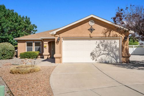 1005 Las Golondrinas Ct Nw, Albuquerque, NM, 87107-5280 | Card Image