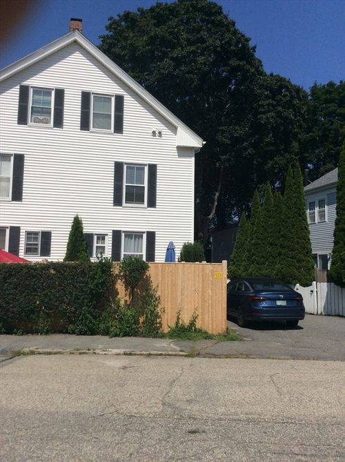 a-4 Greenleaf St, Newburyport, MA, 01950-3911 | Card Image