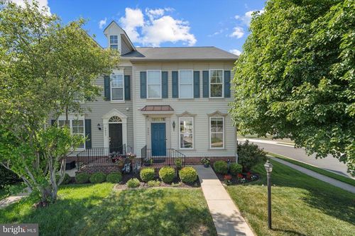 9050 Marble Falls Ct, BRISTOW, VA, 20136-6146 | Card Image