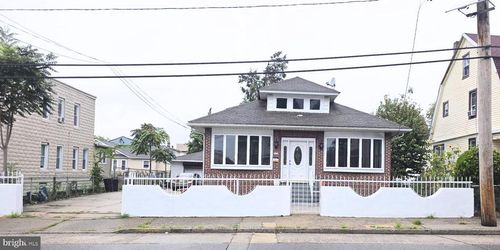 3265 River Rd, CAMDEN, NJ, 08105-4239 | Card Image
