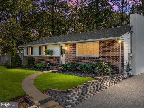 105 E Chestnut St, PASADENA, MD, 21122-4312 | Card Image