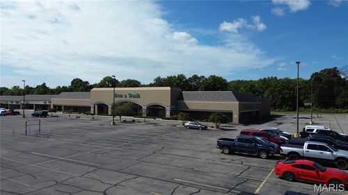 201 S Broadview St, Cape Girardeau, MO, 63703-5756 | Card Image