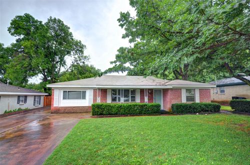 4004 Caddo Trl, Lake Worth, TX, 76135-2807 | Card Image