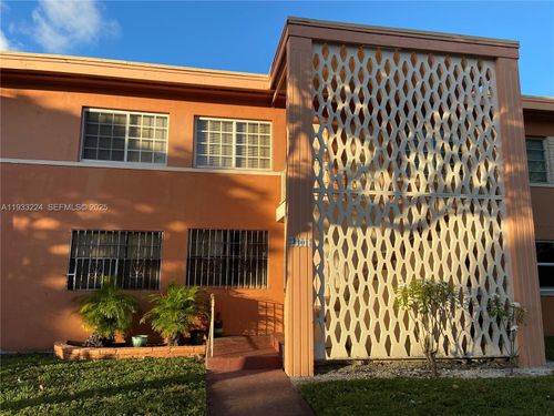 apt-2b-3401 Sw 9th Ter, Miami, FL, 33135-4441 | Card Image