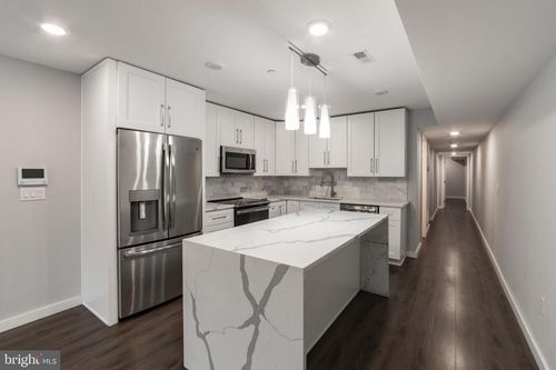 unit-4-751 N 20th St, PHILADELPHIA, PA, 19130-2066 | Card Image