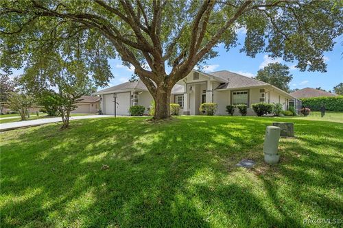 2609 N Brentwood Cir, Lecanto, FL, 34461-7751 | Card Image