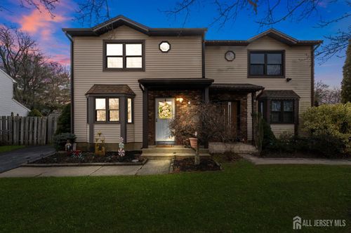 6 Issac Dr, DAYTON, NJ, 08810-1314 | Card Image