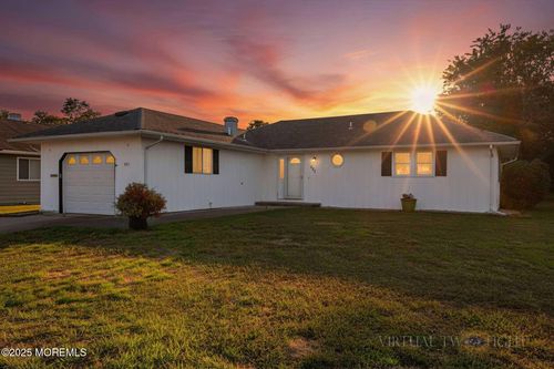 593 Jamaica Blvd, Toms River, NJ, 08757-4316 | Card Image