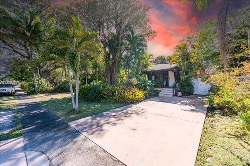 110 Ne 171st Ter, North Miami Beach, FL, 33162-1727 | Card Image