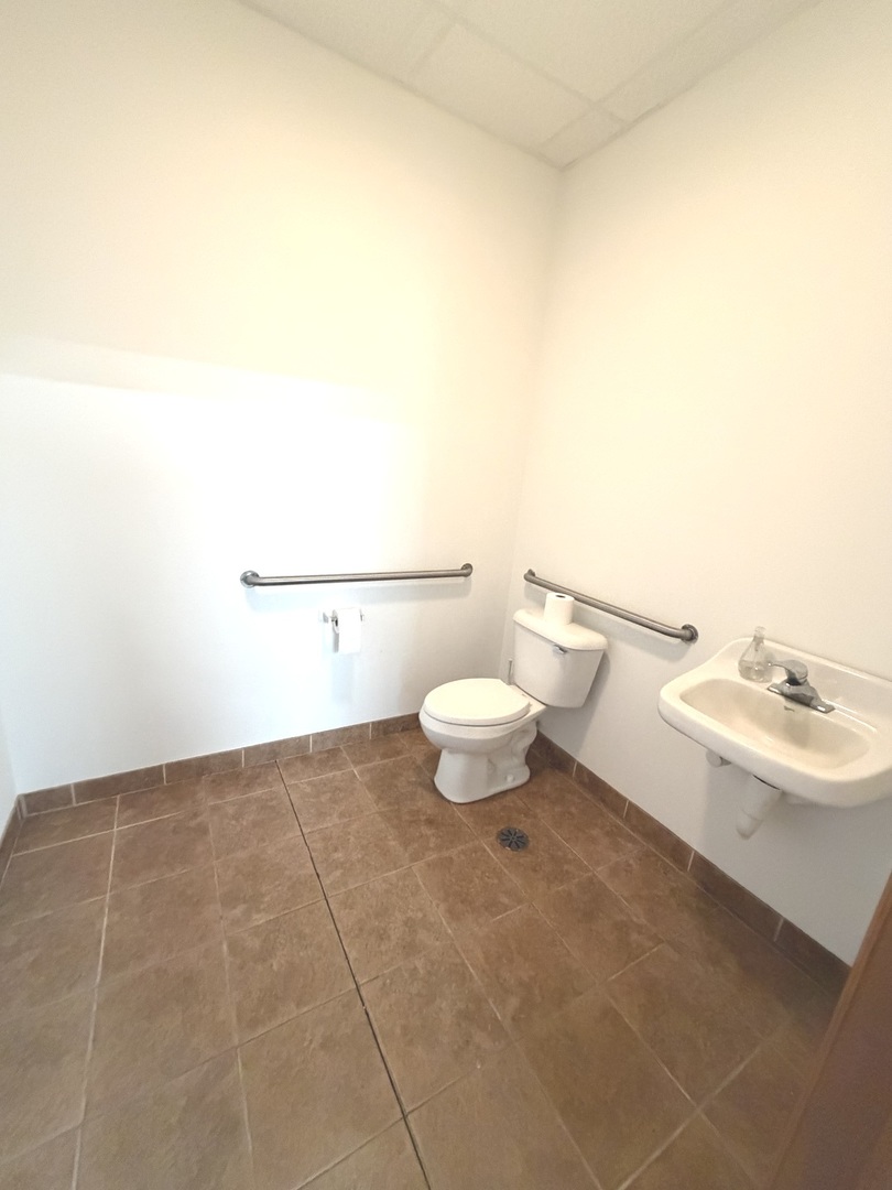 Commercial Lease in St. Charles 2