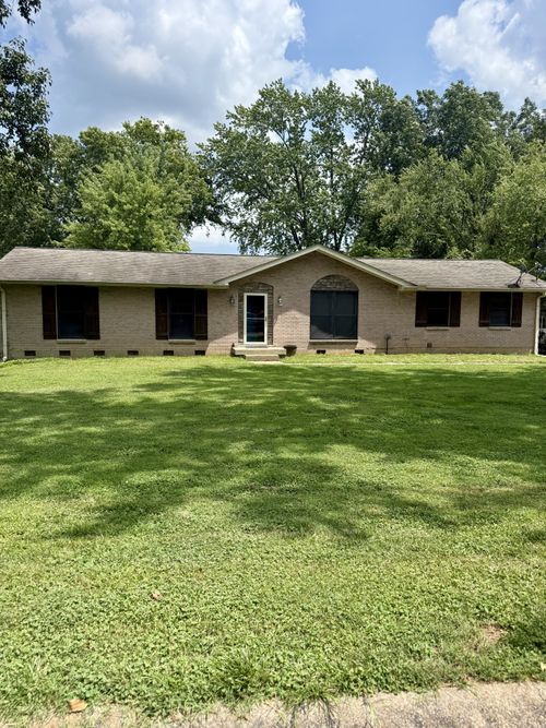 104 Keystone Ln, Hendersonville, TN, 37075-3008 | Card Image