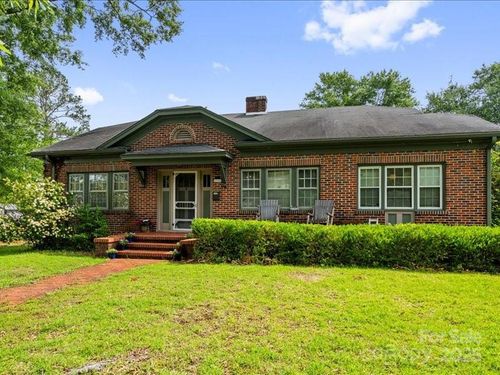 430 3rd St, Cheraw, SC, 29520-1745 | Card Image